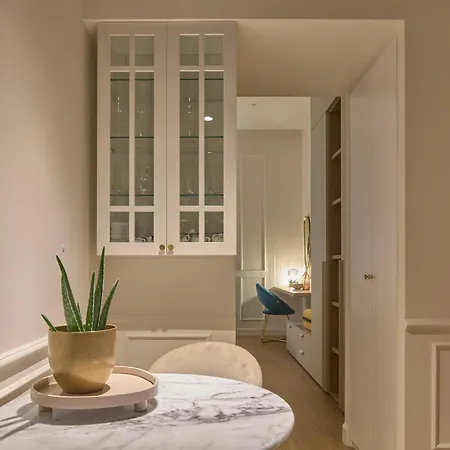 Appartement Cosmo - Private Parking Included Côme