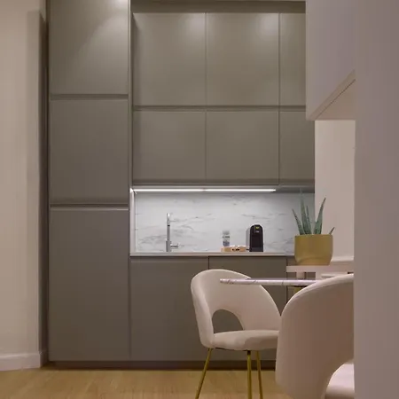 Appartement Cosmo - Private Parking Included Côme