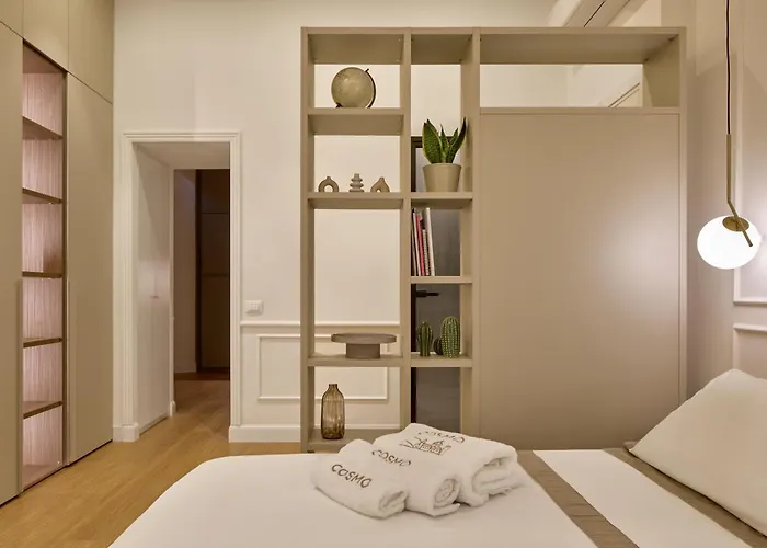 Cosmo - Private Parking Included Apartment Como